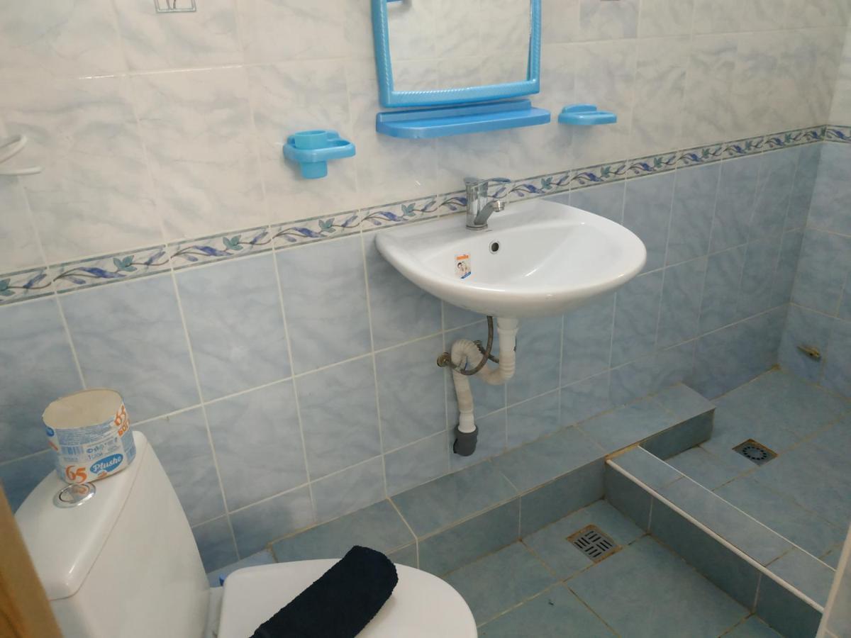 Guest House U Antoniny Gagra Exterior photo