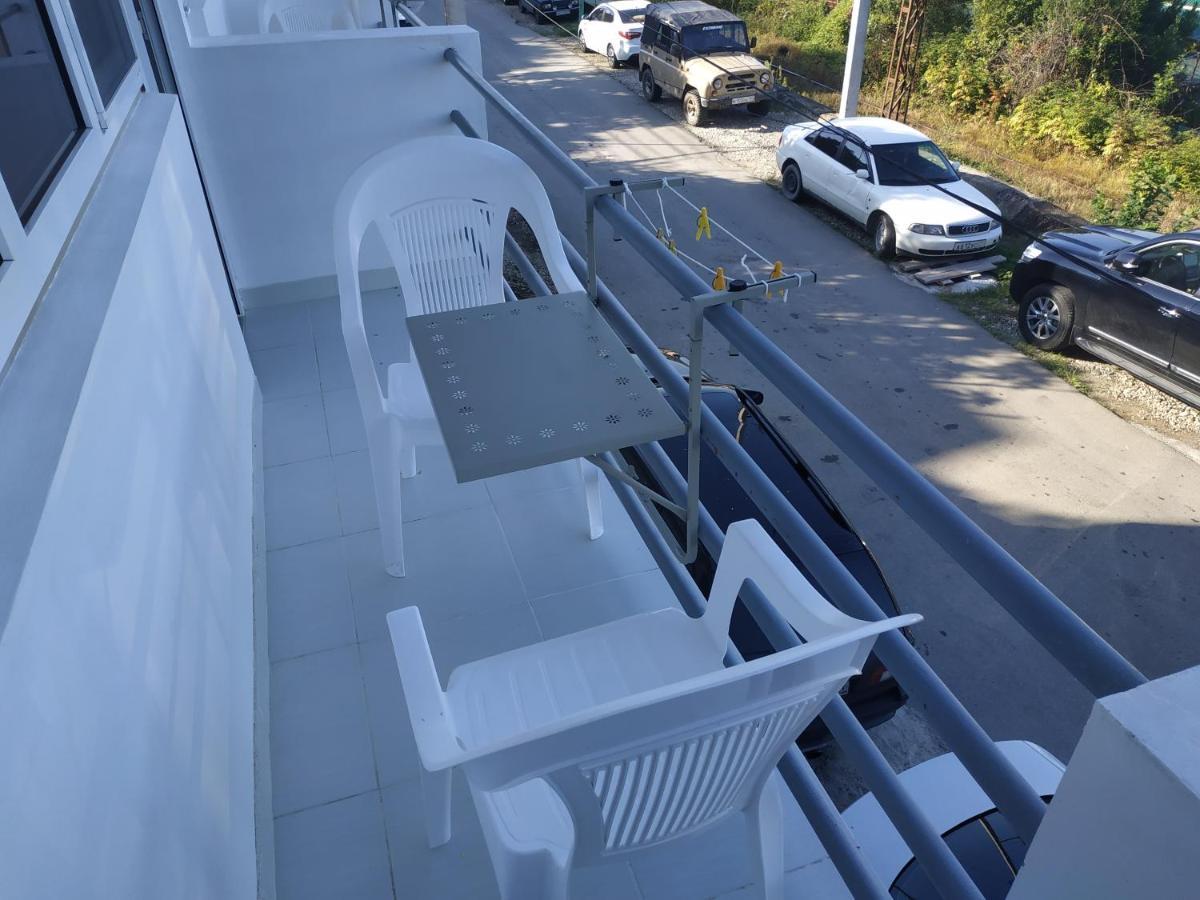 Guest House U Antoniny Gagra Exterior photo