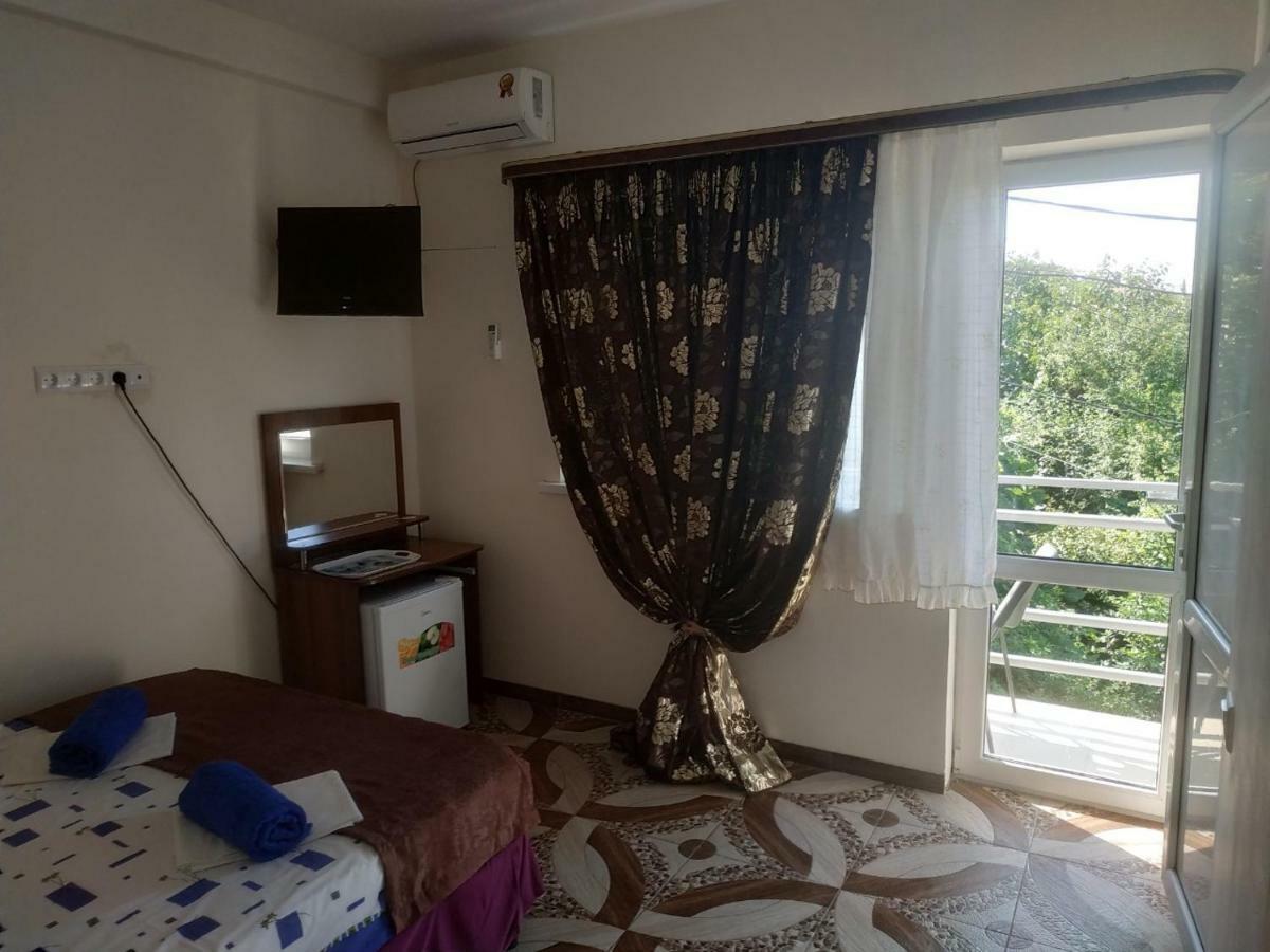 Guest House U Antoniny Gagra Room photo